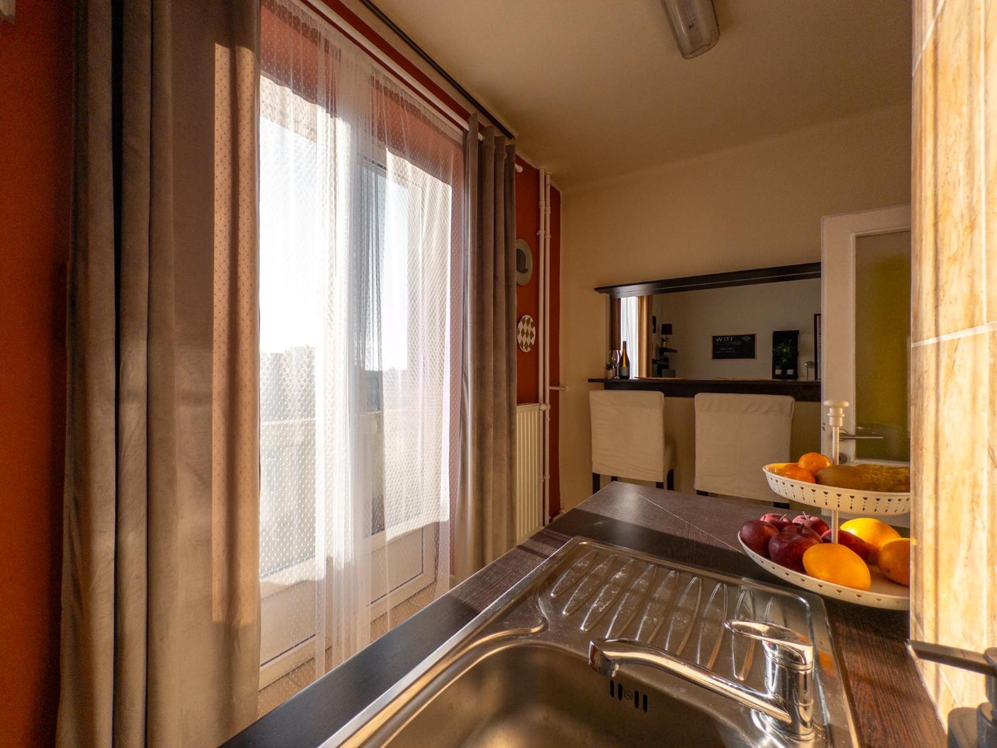 Loggia Apartman Gyor Luaran gambar